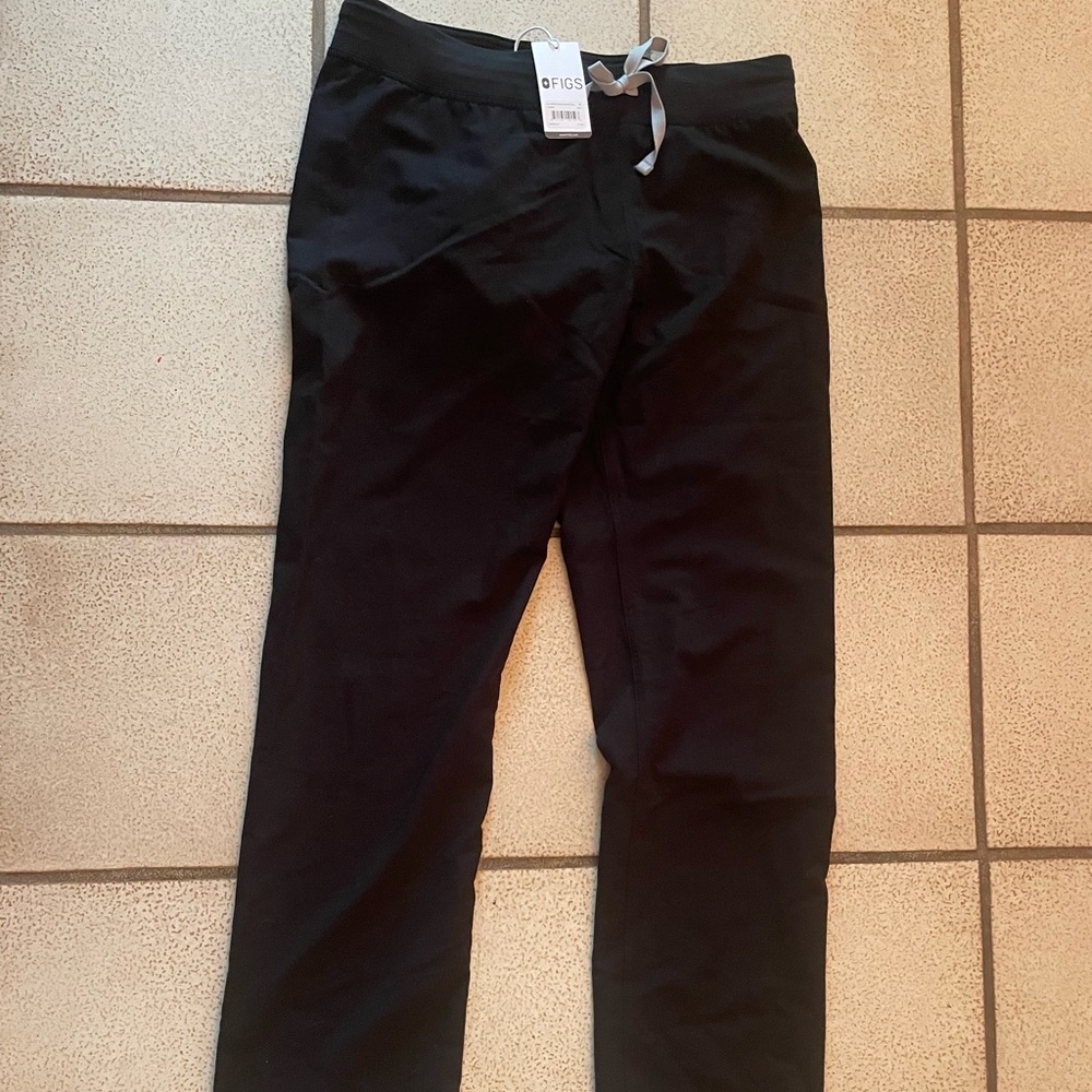 Figs black scrubs